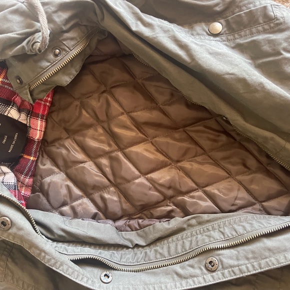 Coat - Picture 5 of 5